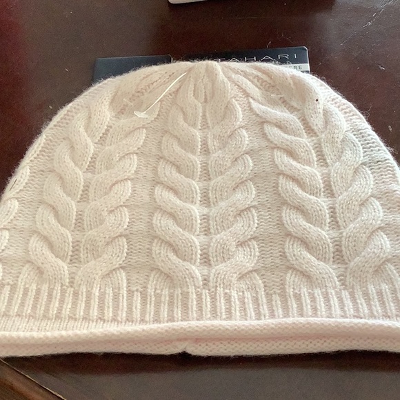Gorgeous Pale Pink Cashmere Beanie 💖💖💕💖 - Picture 3 of 6